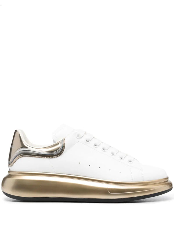 ALEXANDER MCQUEEN ロコハッチハネルショツ 677349RSJ65 1003 Buy Alexander McQueen Oversized Court Trainer 'White Black